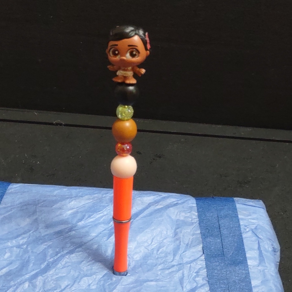 HANDCRAFTED DISNEY DOORABLES (BABY MOANA) BEADED PEN REMOVABLE TOPPER